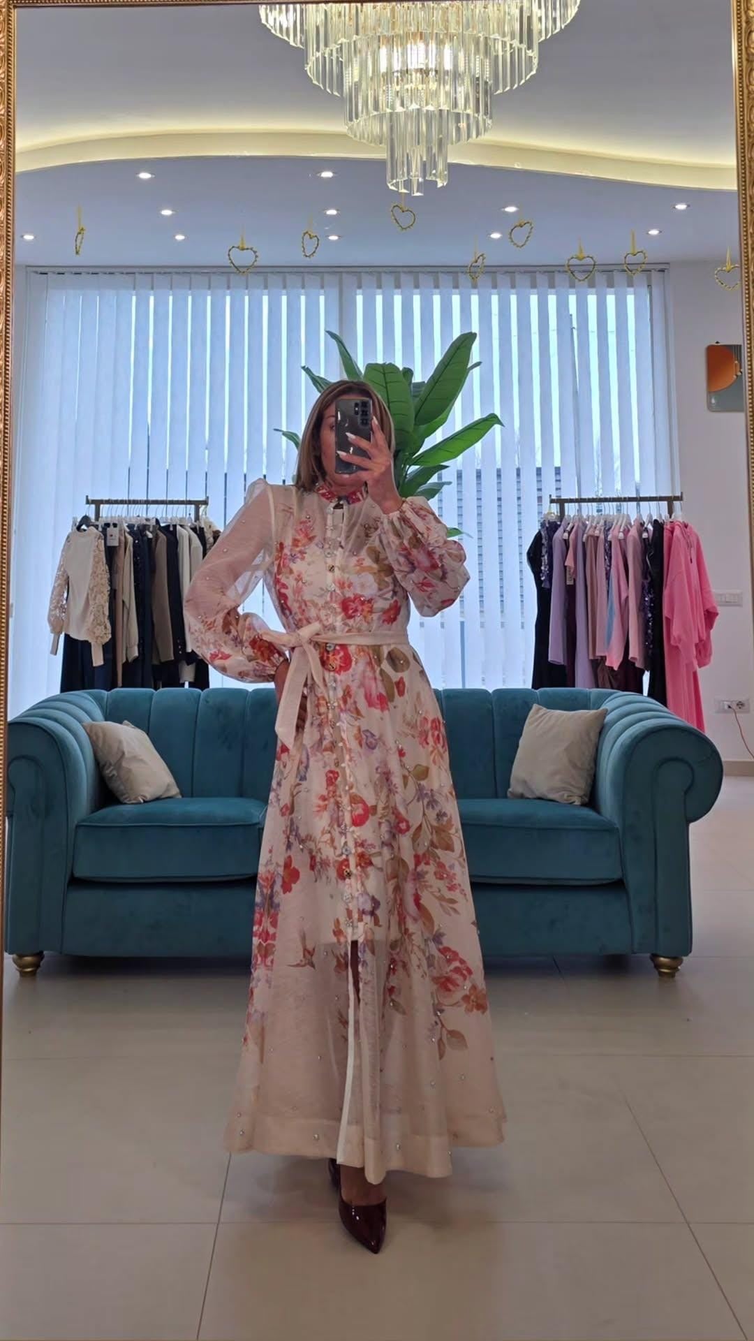 Abito midi con bottoni luna